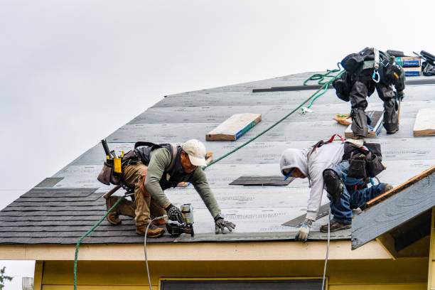 Professional Gutter Installation technician working in Great Meadows, NJ